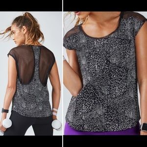 Fabletics Vanessa Tee. NWT